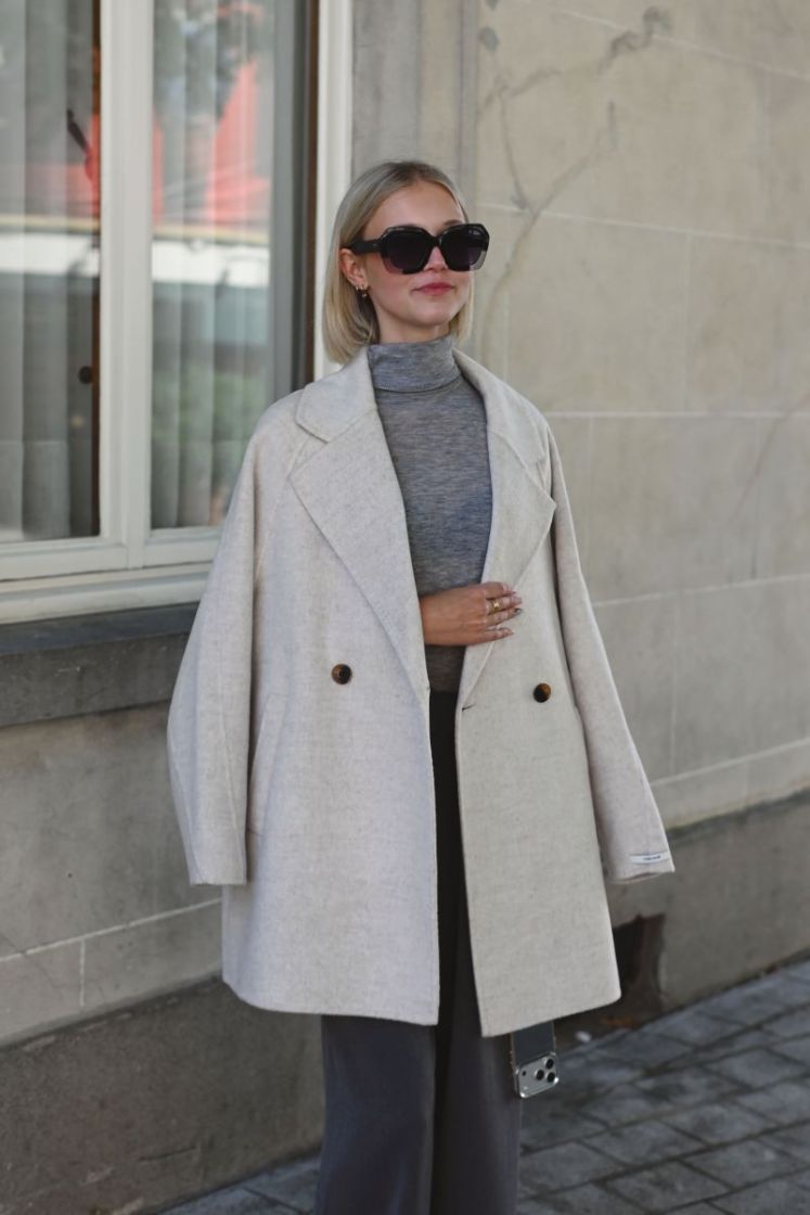 beige
