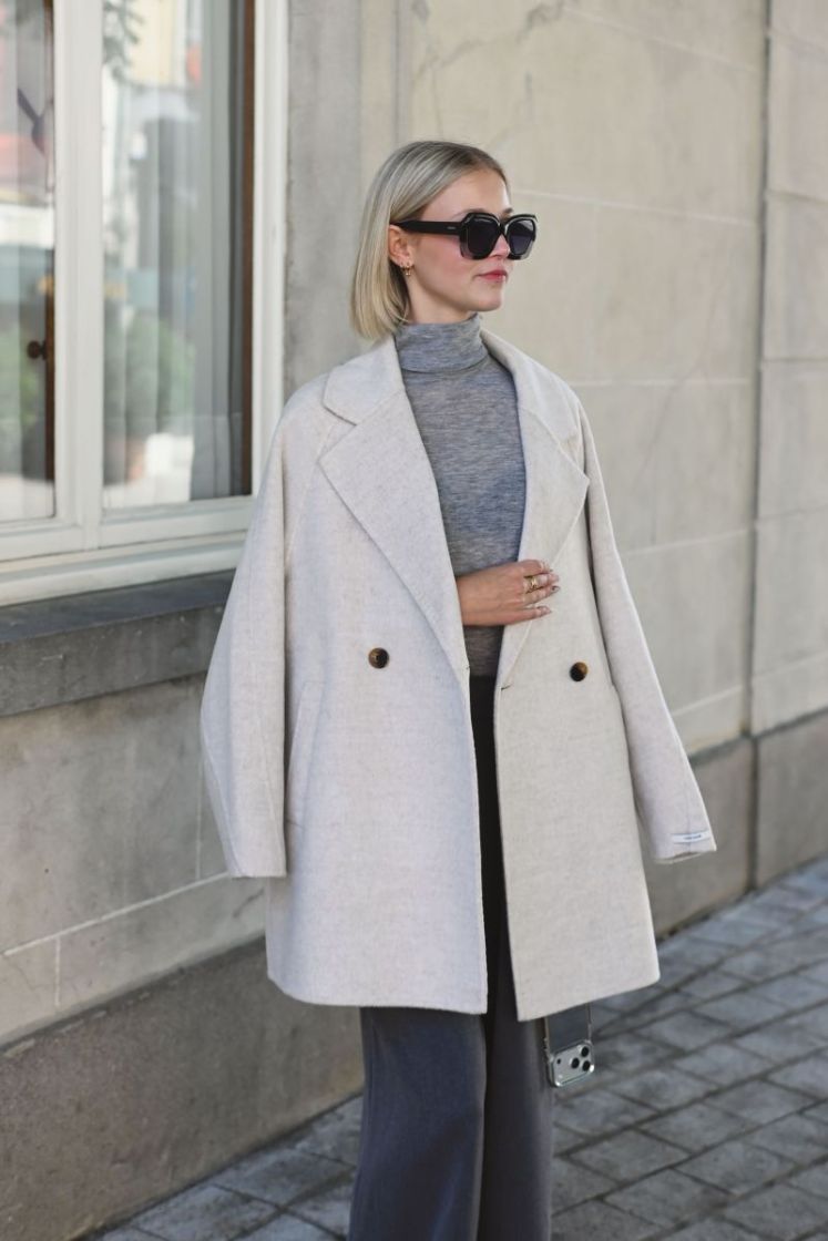 beige