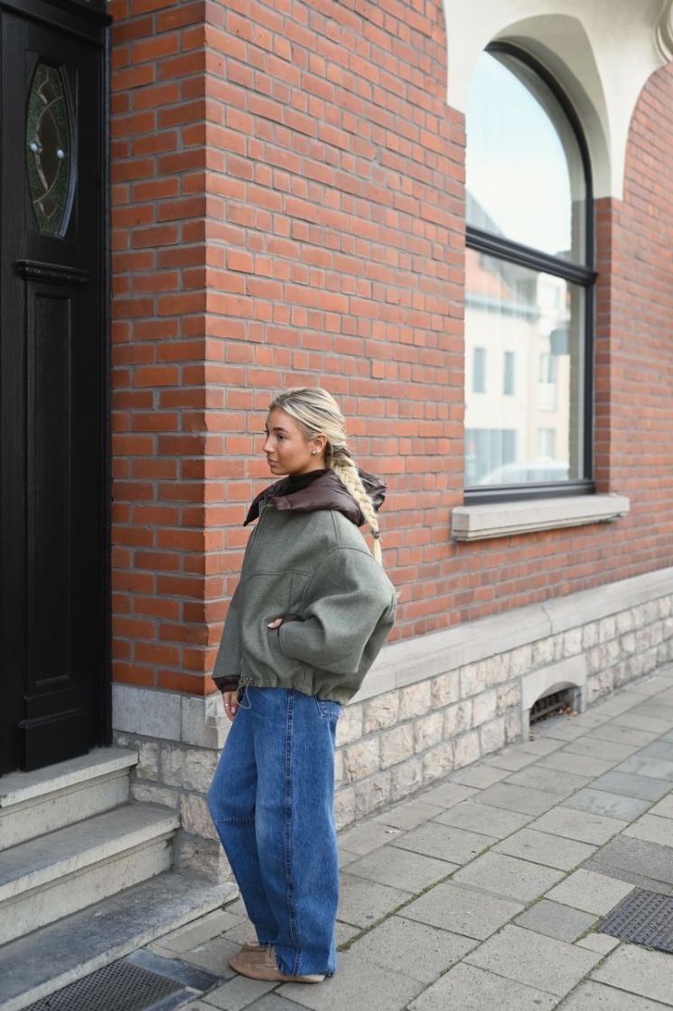 lIGHT GREEN