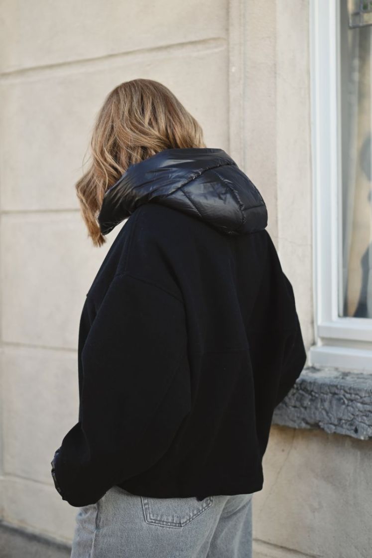  Zwart