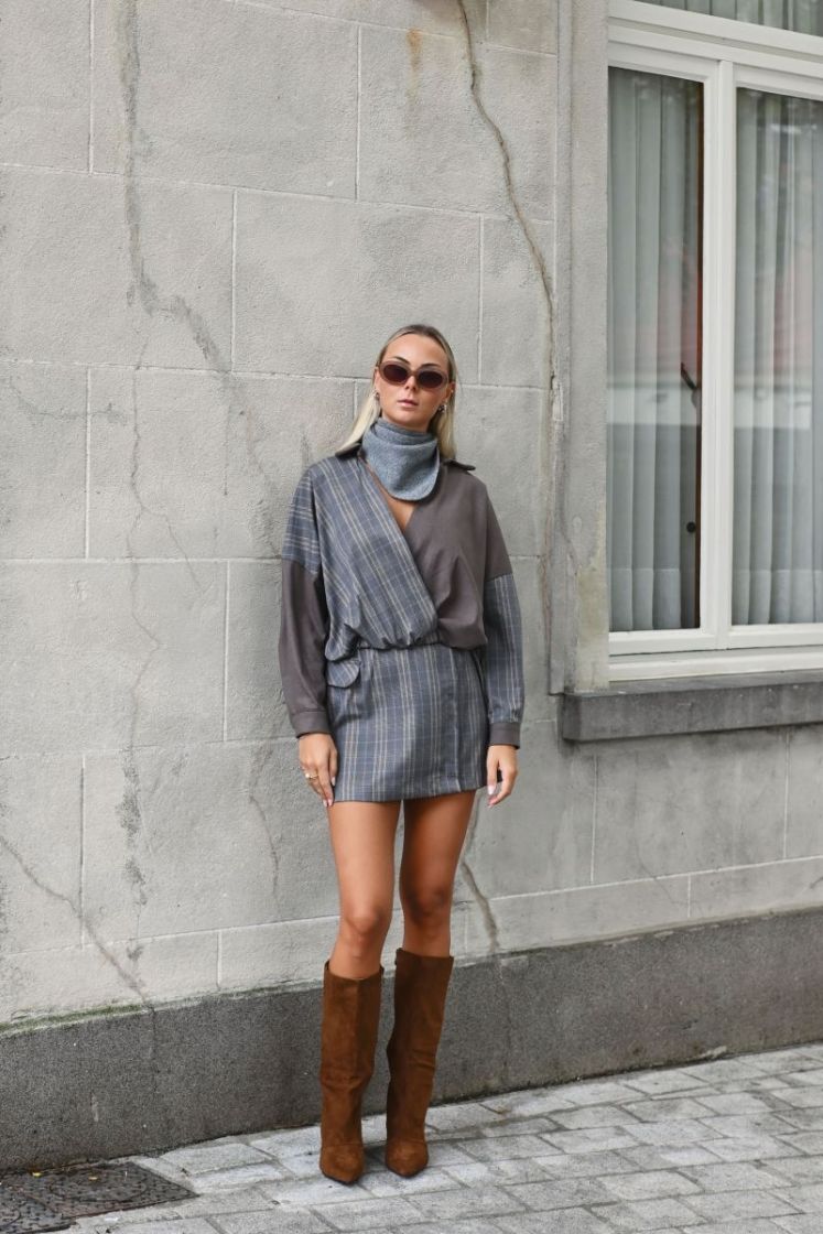  TAUPE RUIT